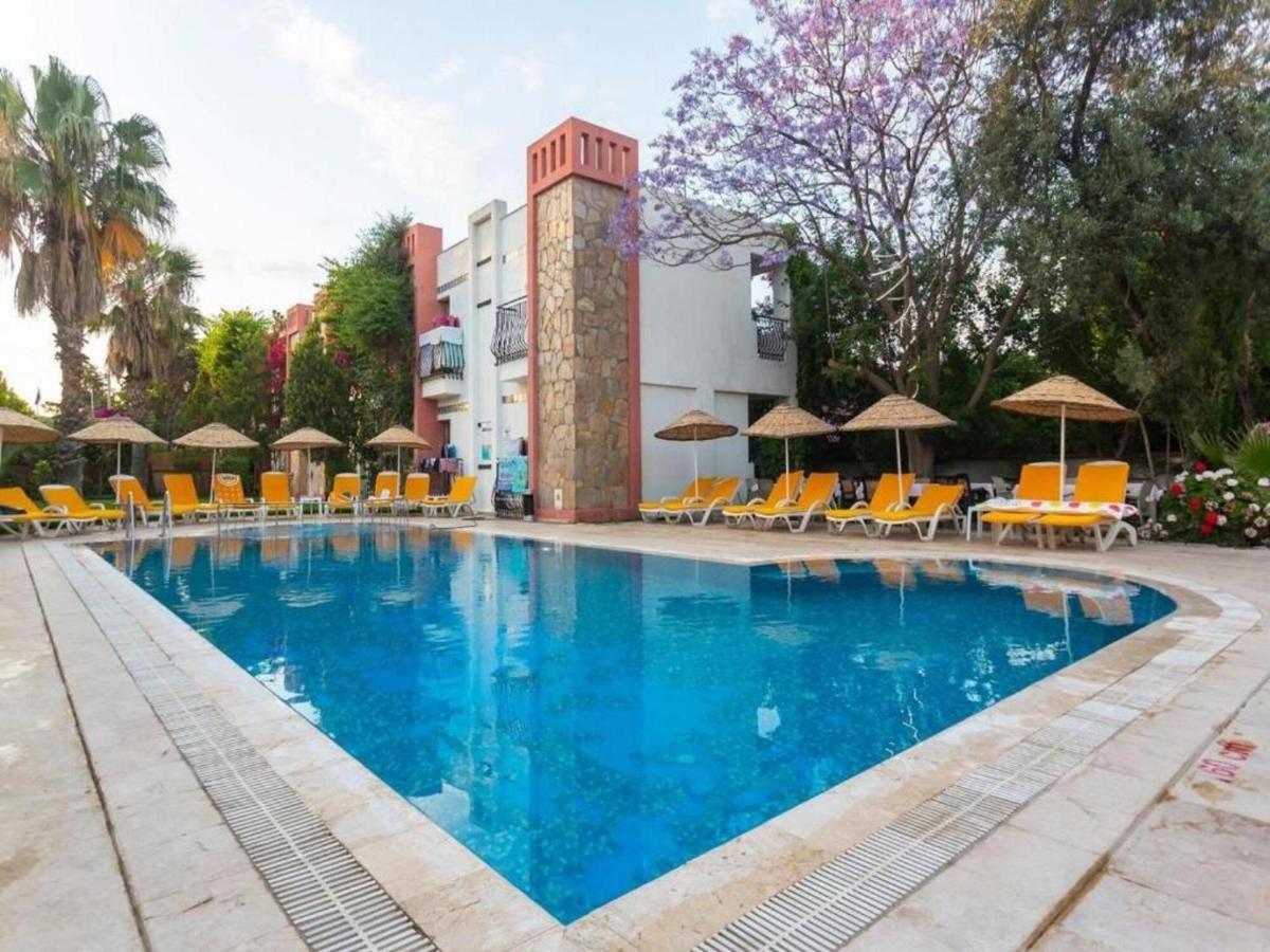 Kriss Hotel 博德鲁姆 外观 照片