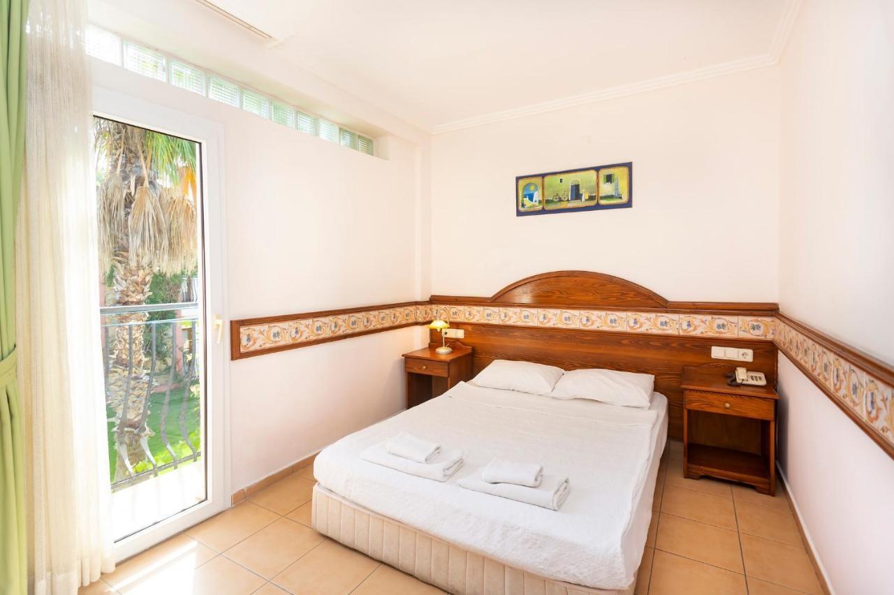 Kriss Hotel 博德鲁姆 外观 照片